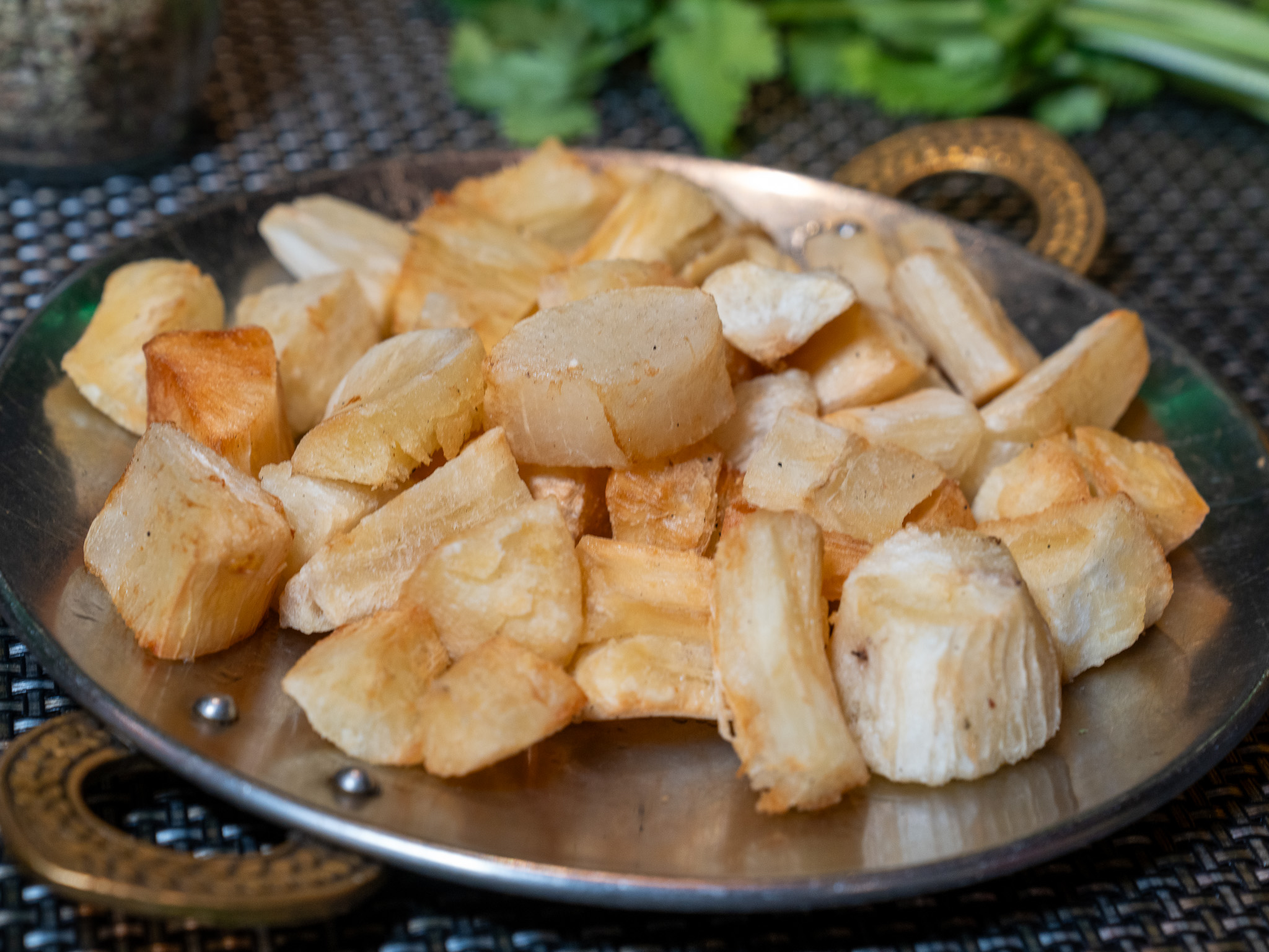 Garlic Mogo (Cassava)